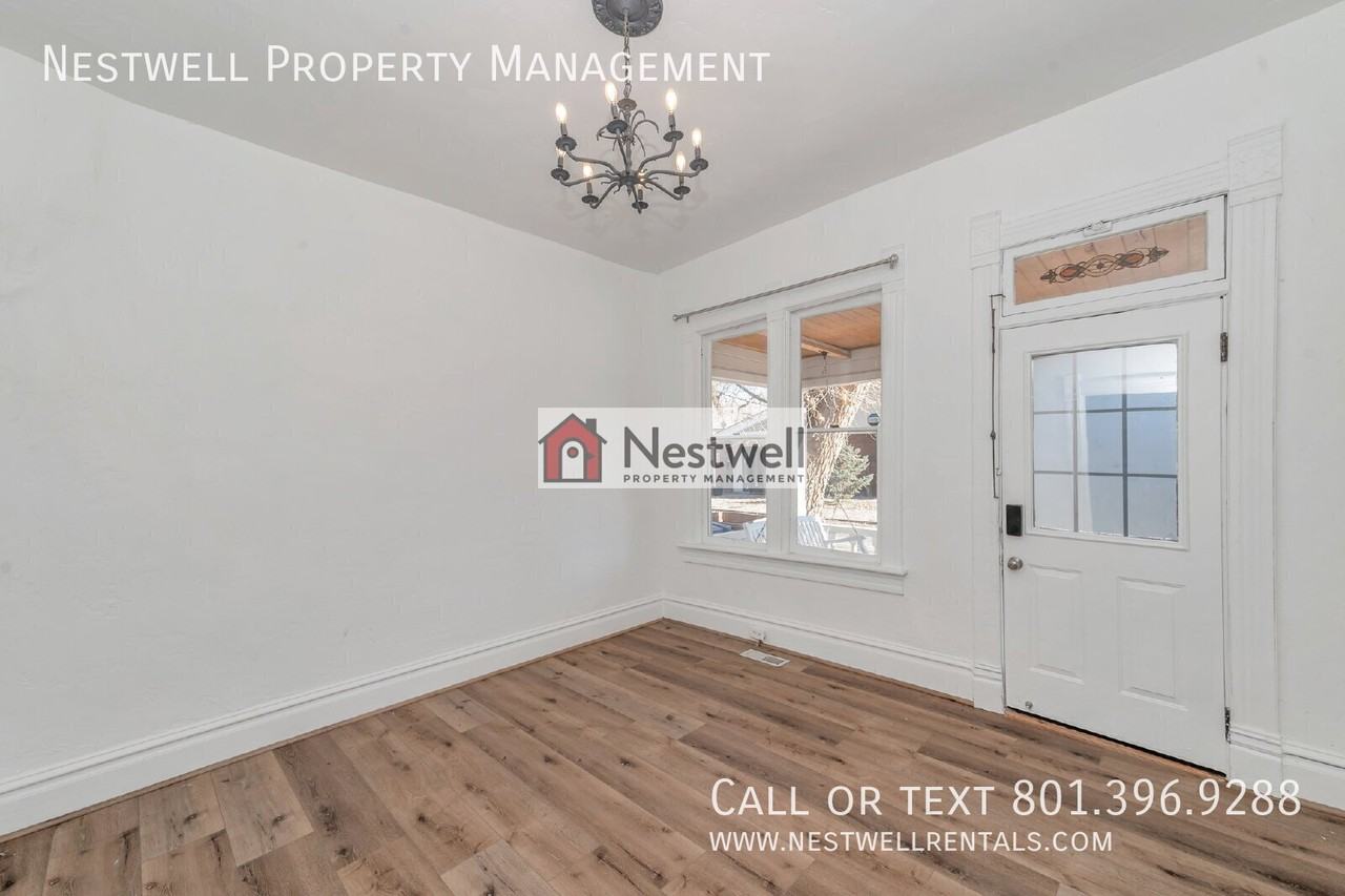 660 S Iverson St - Photo 6 of 19