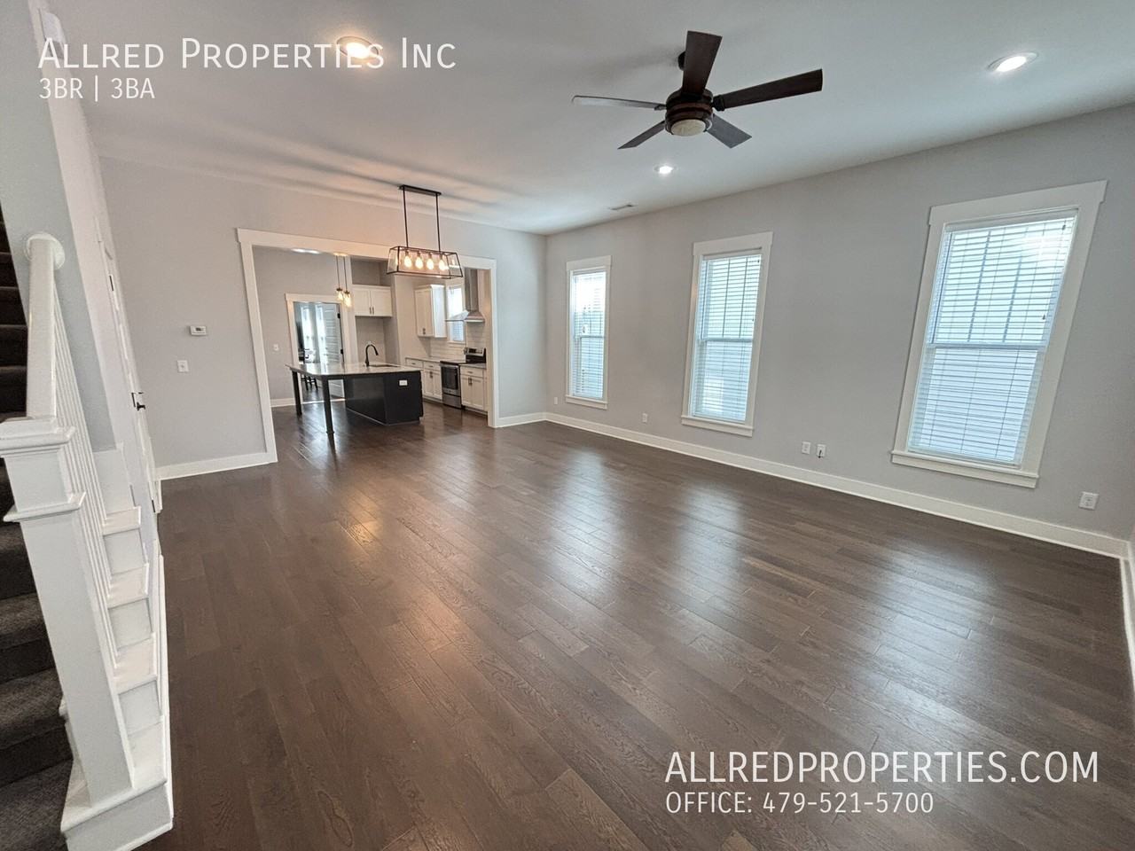 942 S College Ave - Photo 4 of 15
