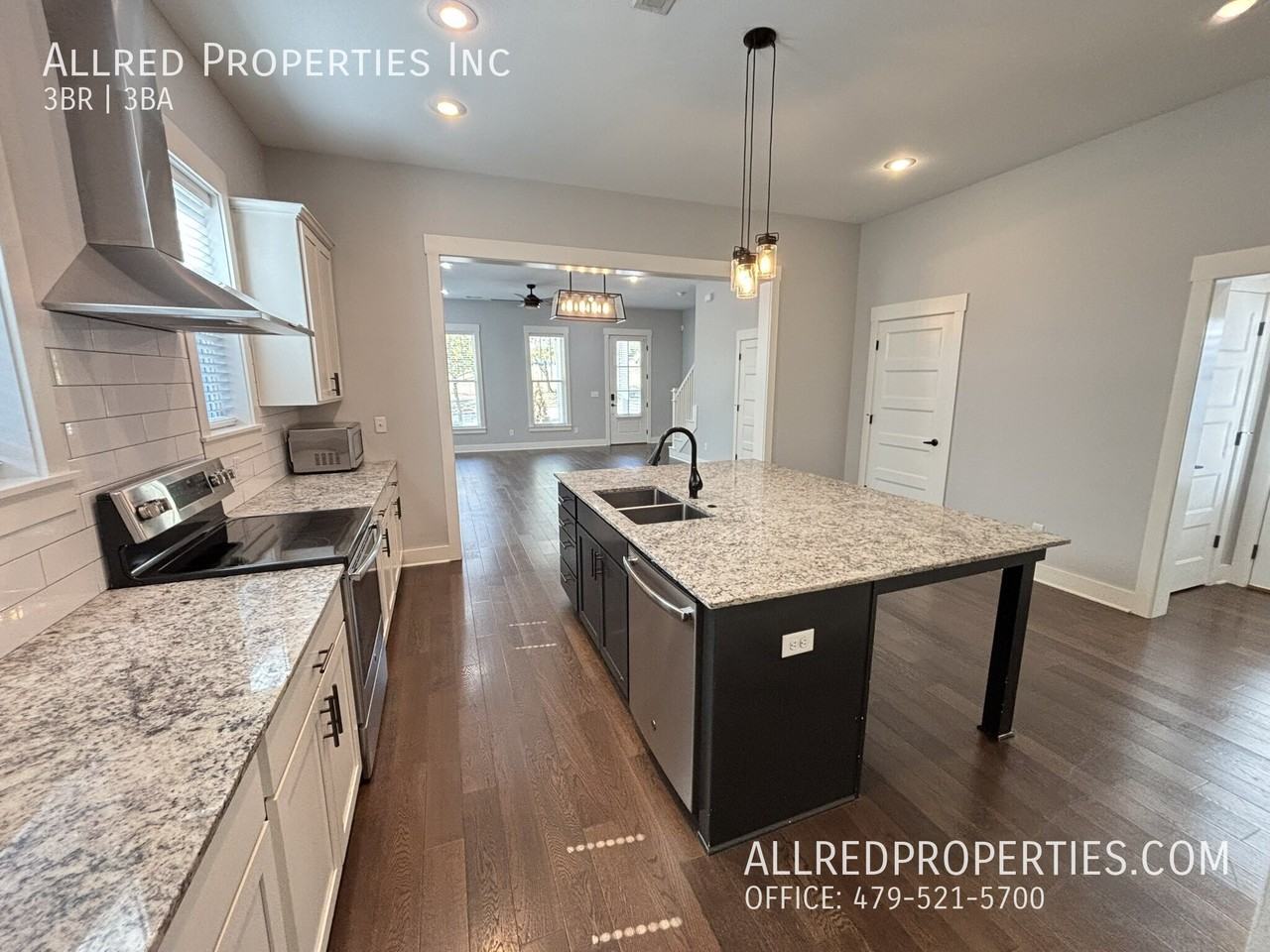 942 S College Ave - Photo 7 of 15