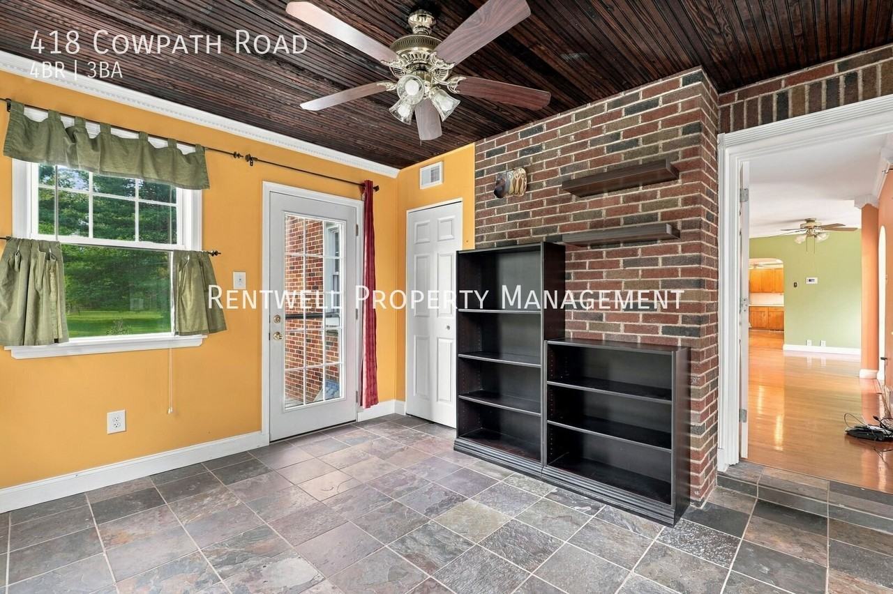 418 Cowpath Rd - Photo 7 of 27