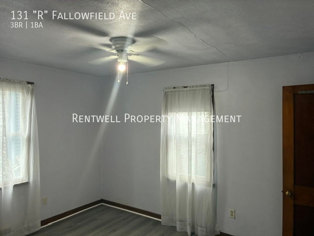131 Fallowfield Ave #R - Photo 6 of 11