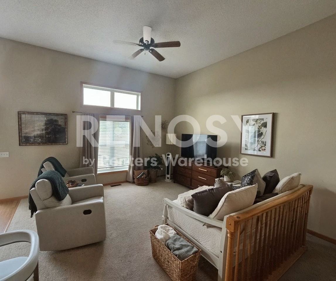 16496 Timber Crest Dr Se - Photo 4 of 23