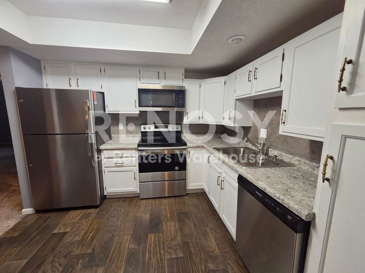 4710 58th Ave N #119 - Photo 3 of 30