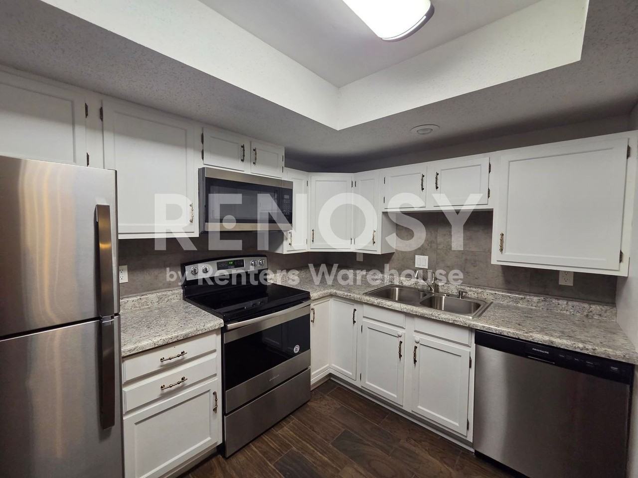 4710 58th Ave N #119 - Photo 5 of 30