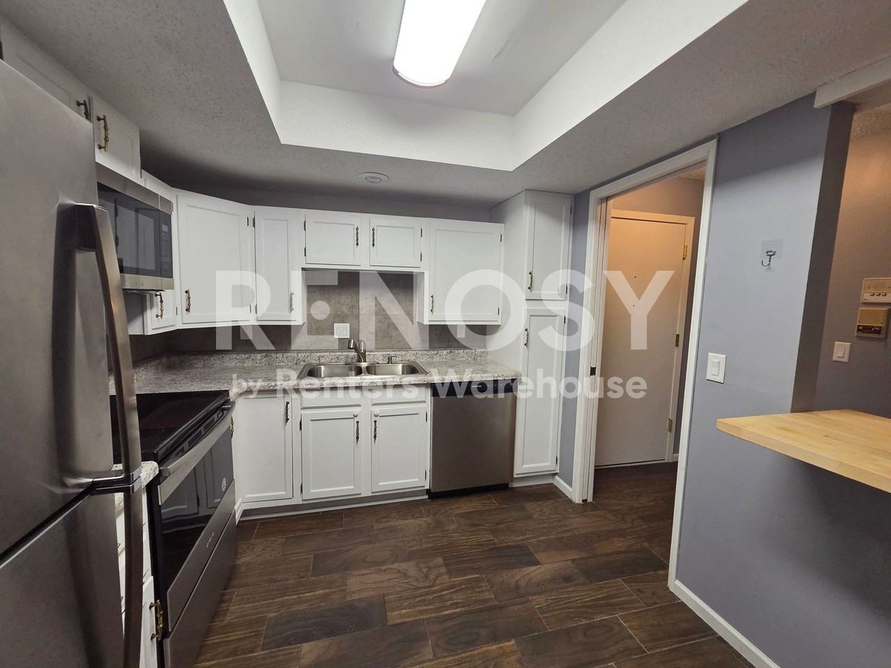 4710 58th Ave N #119 - Photo 6 of 30
