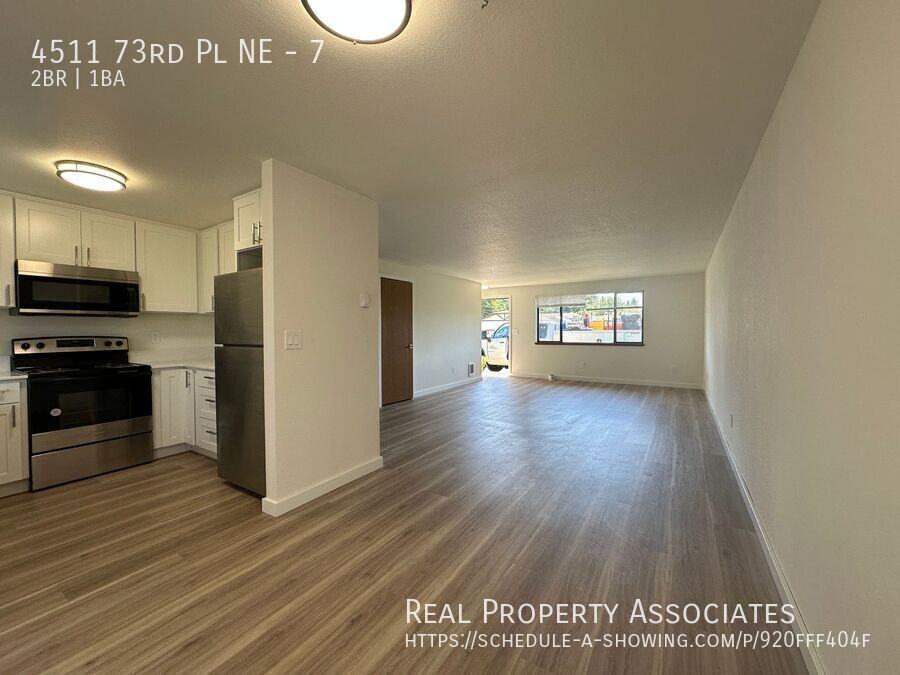 4511 73rd Pl Ne #7 - Photo 3 of 13