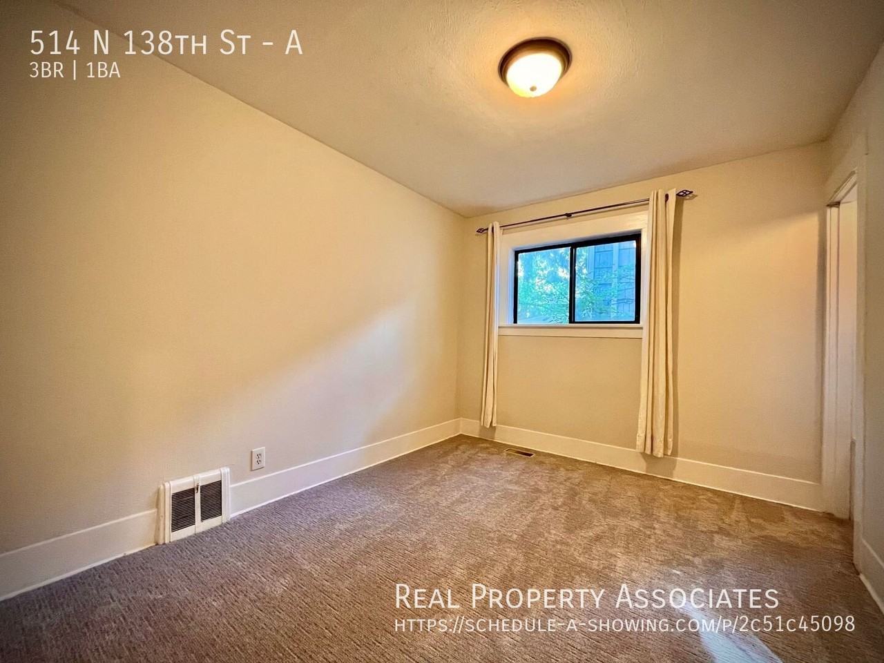514 N 138th St #A - Photo 6 of 31