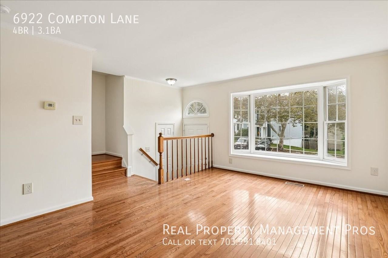 6922 Compton Ln - Photo 5 of 32