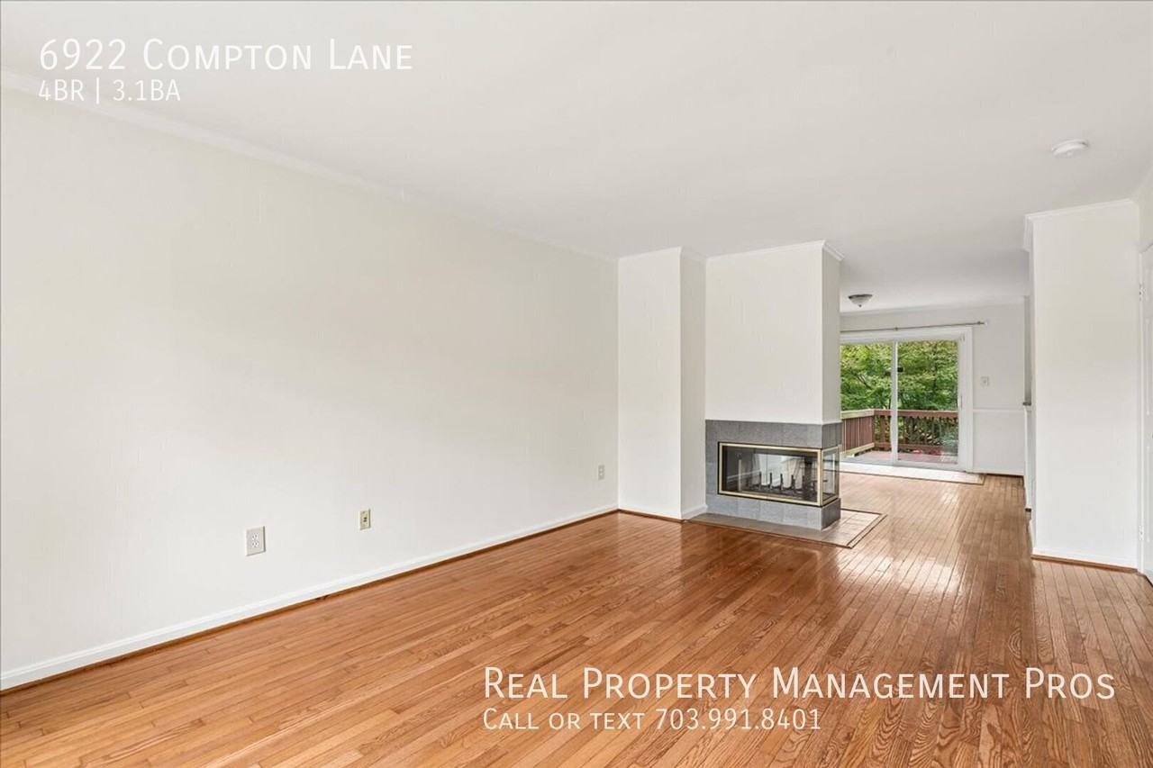 6922 Compton Ln - Photo 7 of 32