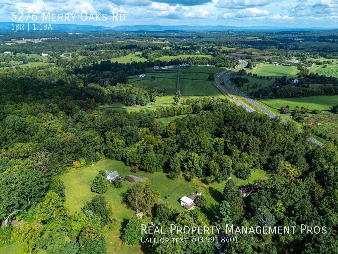 5276 Merry Oaks Rd - Photo 6 of 30