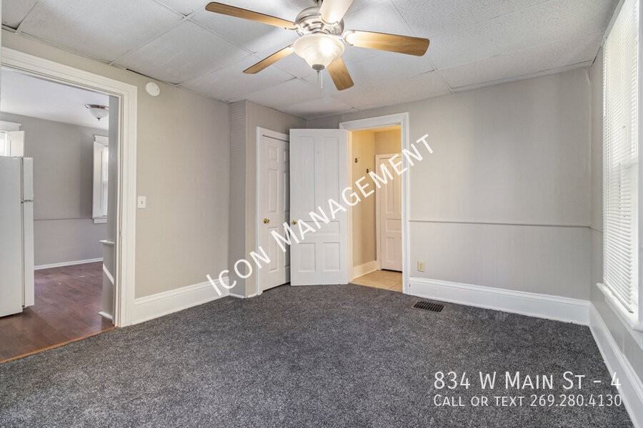 834 W Main St #4 - Photo 4 of 16
