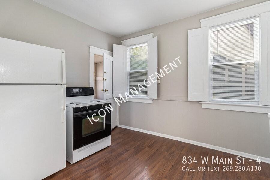 834 W Main St #4 - Photo 7 of 16