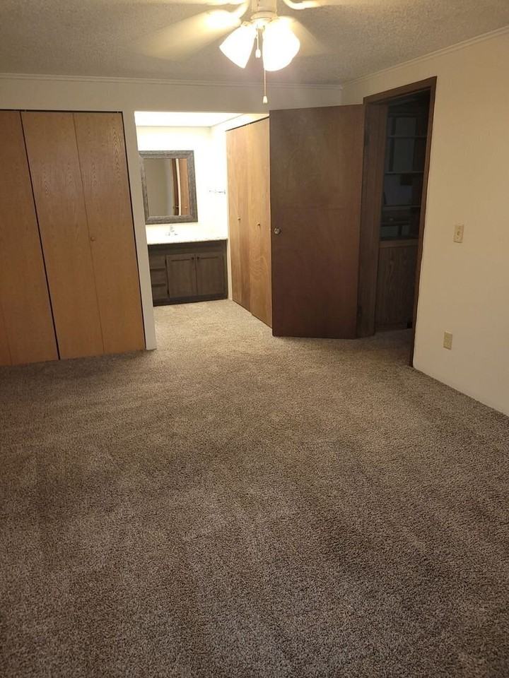 335 Cedargate Ct #335 - Photo 4 of 8