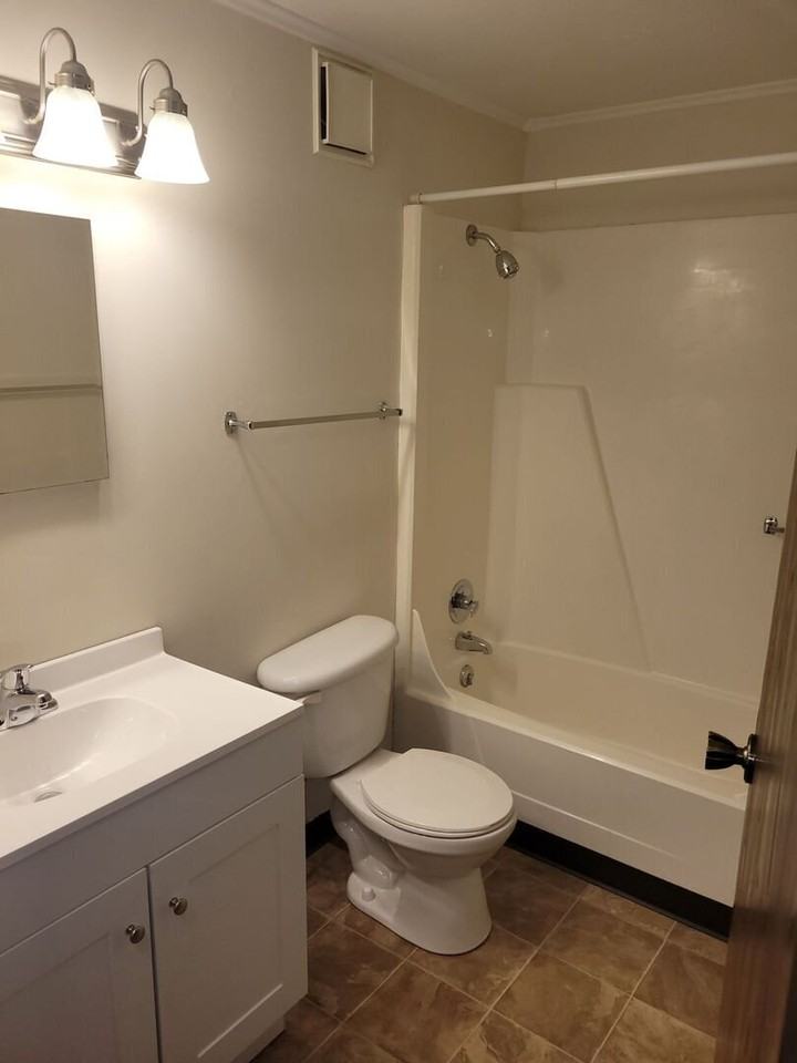 335 Cedargate Ct #335 - Photo 6 of 8