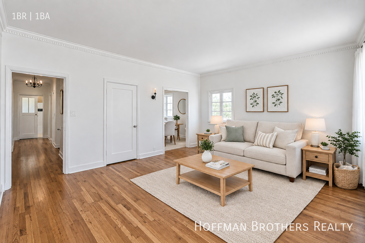 1173 N Ardmore Ave #4 - Photo 3 of 5