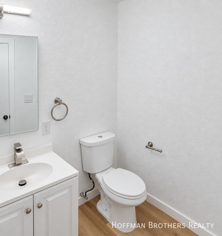 610 E Hyde Park Blvd #6 - Photo 6 of 7