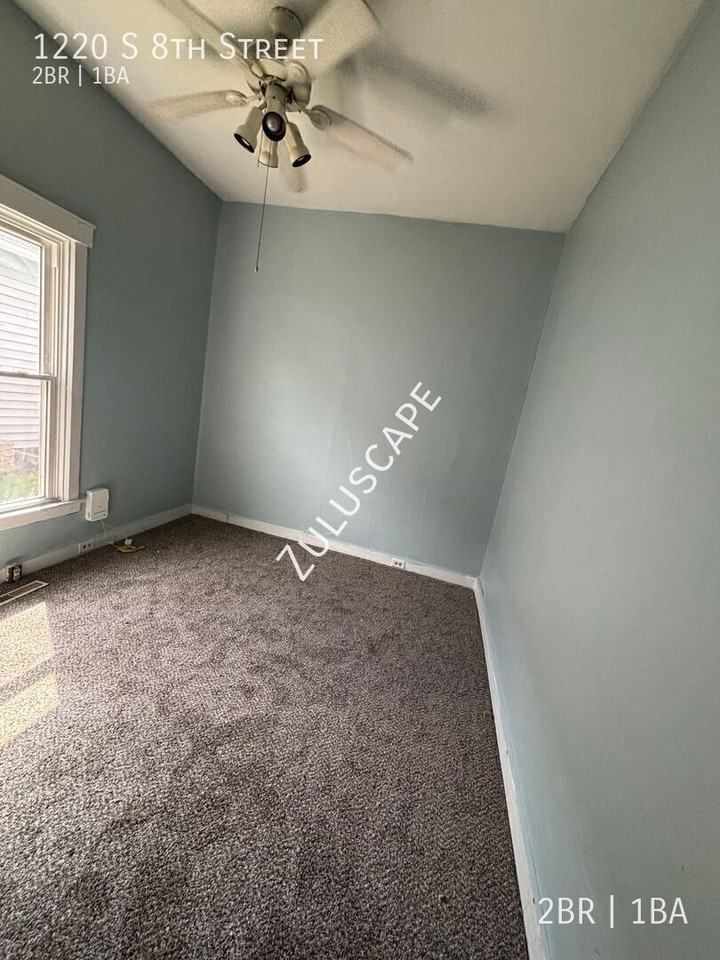 1220 S 8th St - Photo 3 of 10