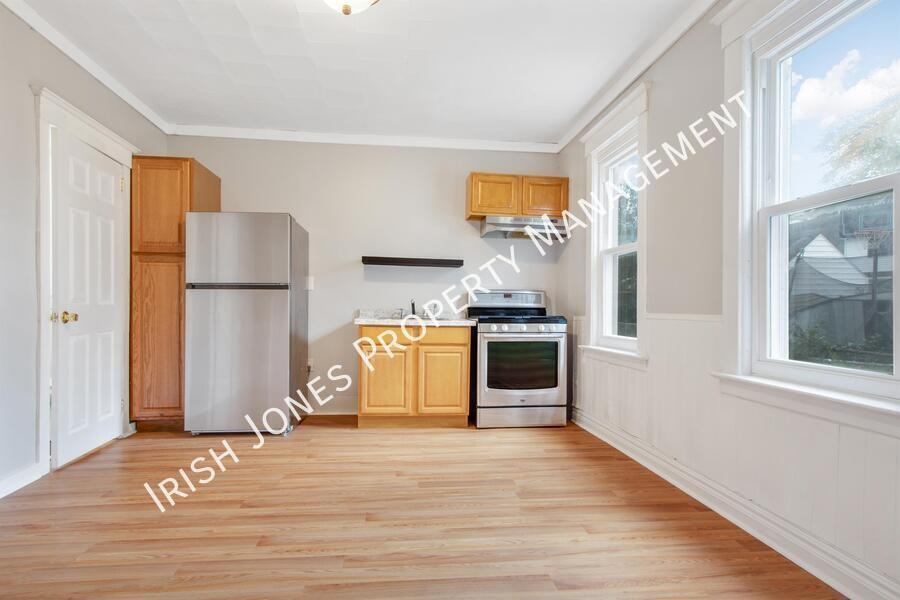 47 Fredro St #2REAR - Photo 2 of 12