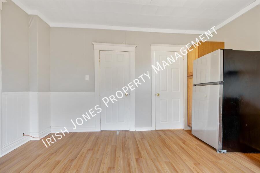 47 Fredro St #2REAR - Photo 4 of 12