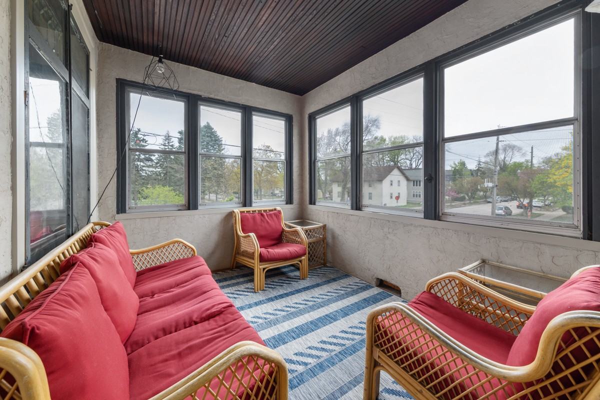 2329 27th Ave S #4 - Photo 5 of 31