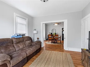 40 Vine St #2 - Photo 3 of 9