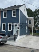 featured image of 219 E Basin St #NA