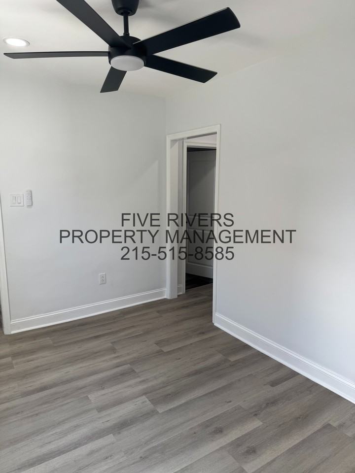 219 E Basin St #NA - Photo 6 of 23