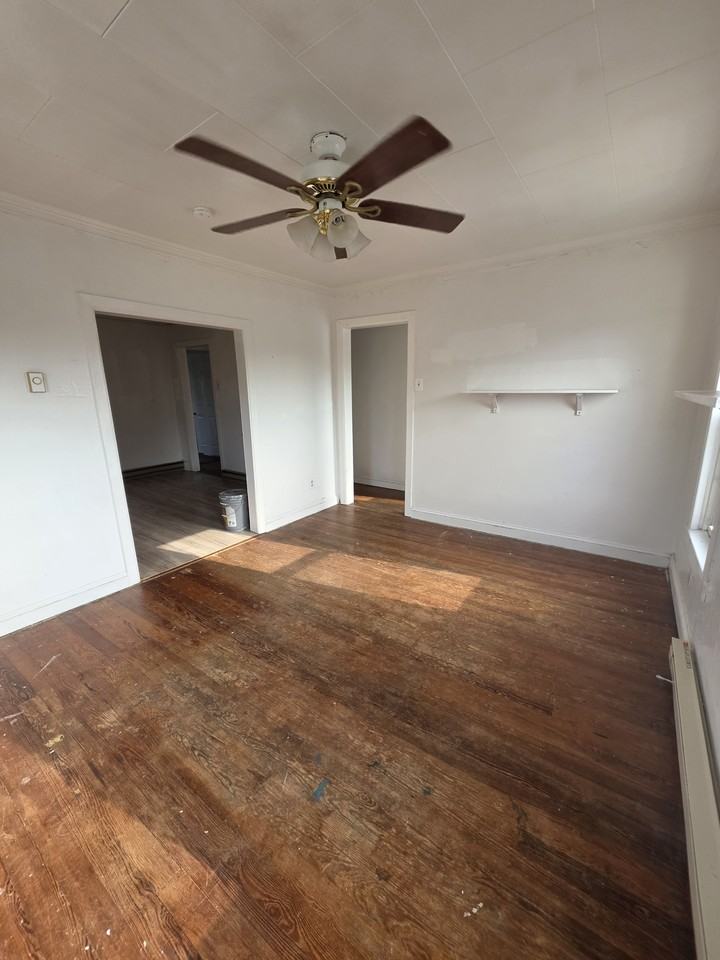 757 Spruce St #B - Photo 6 of 12