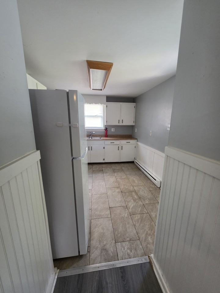 306 W Main St #3 - Photo 6 of 15
