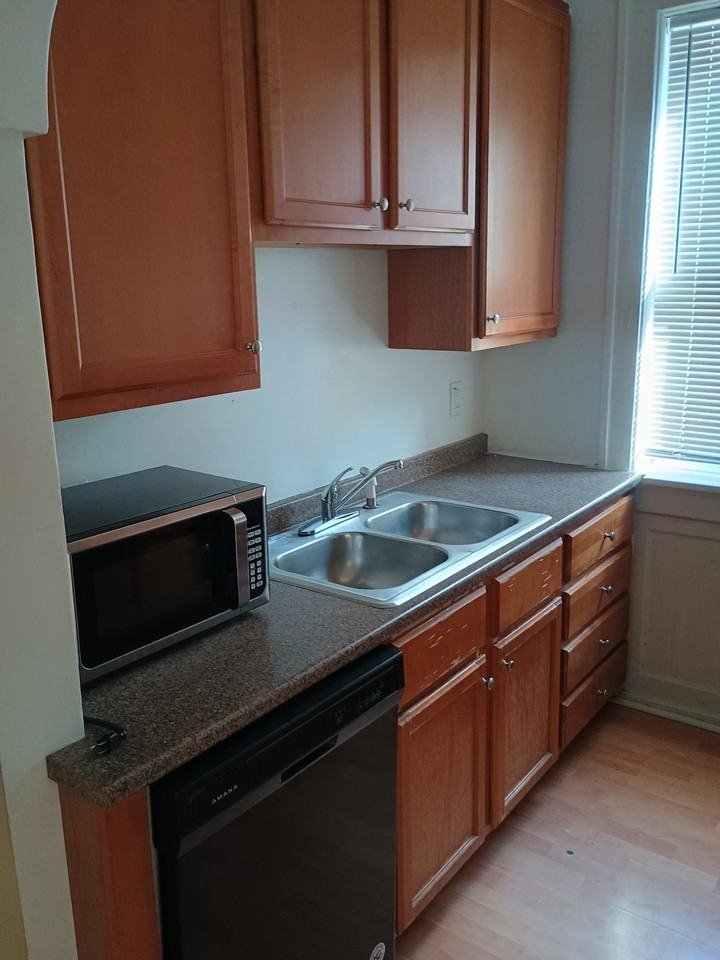 904 Eastgate Ave #2S - Photo 3 of 16