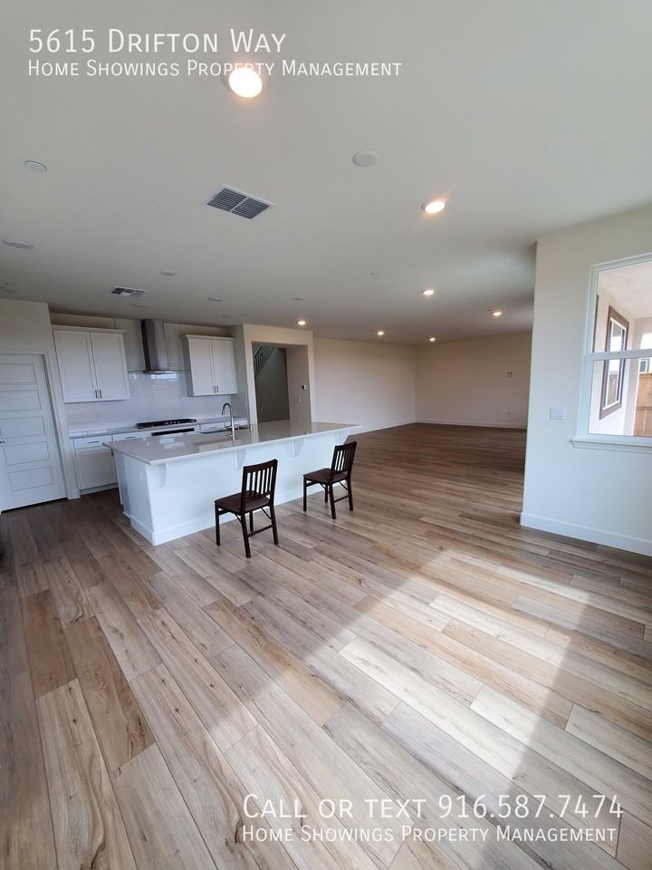 5615 Drifton Way - Photo 3 of 21