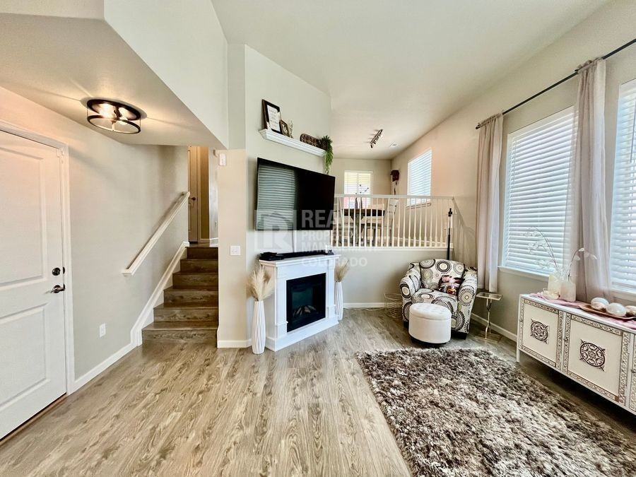 1770 Aspen Meadows Cir - Photo 3 of 42