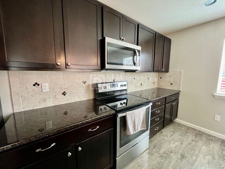 1770 Aspen Meadows Cir - Photo 7 of 42
