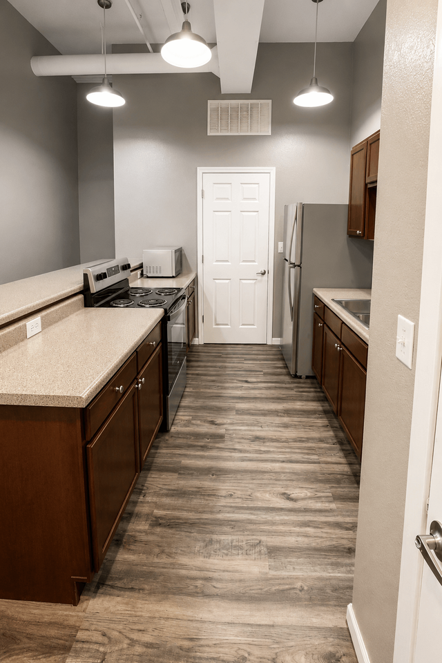 Washburn Towers - Photo 6 of 10