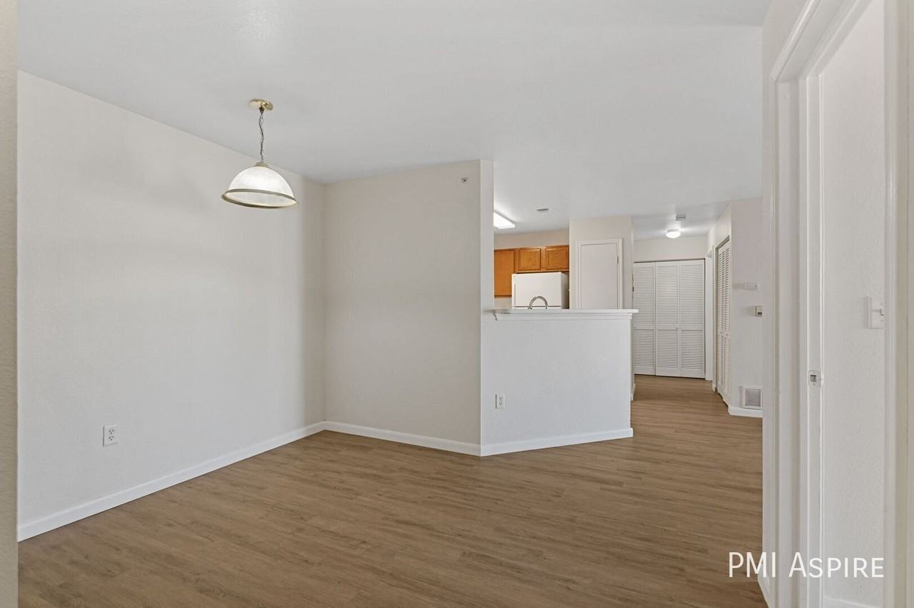 321 Quail Rd - Photo 5 of 34