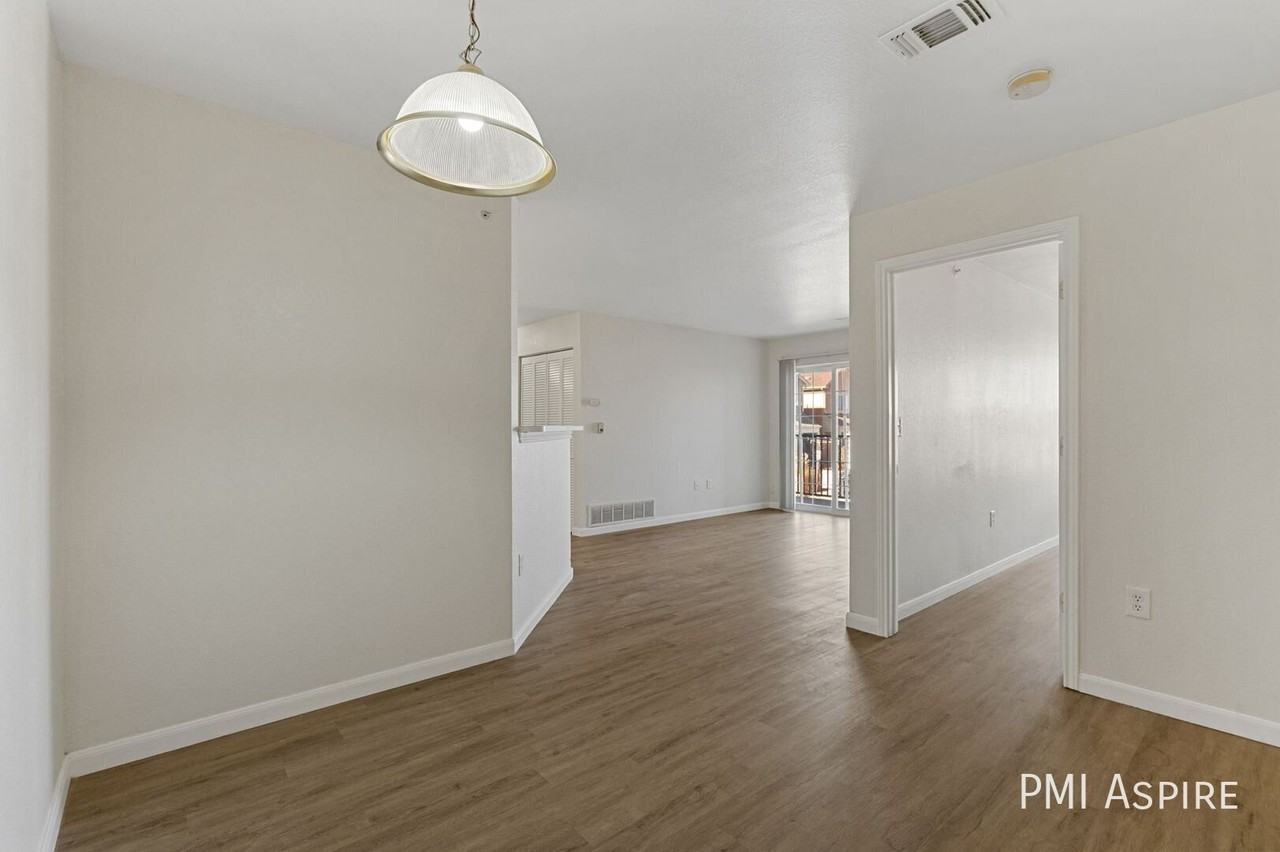 321 Quail Rd - Photo 6 of 34