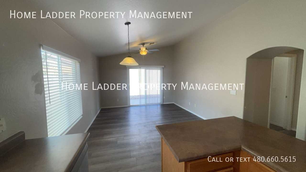22808 W La Pasada Blvd - Photo 4 of 13