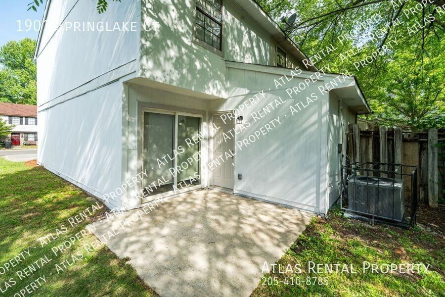 1901 Springlake Ct - Photo 4 of 17