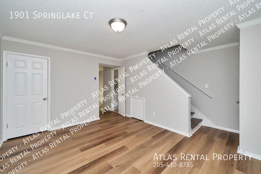 1901 Springlake Ct - Photo 6 of 17
