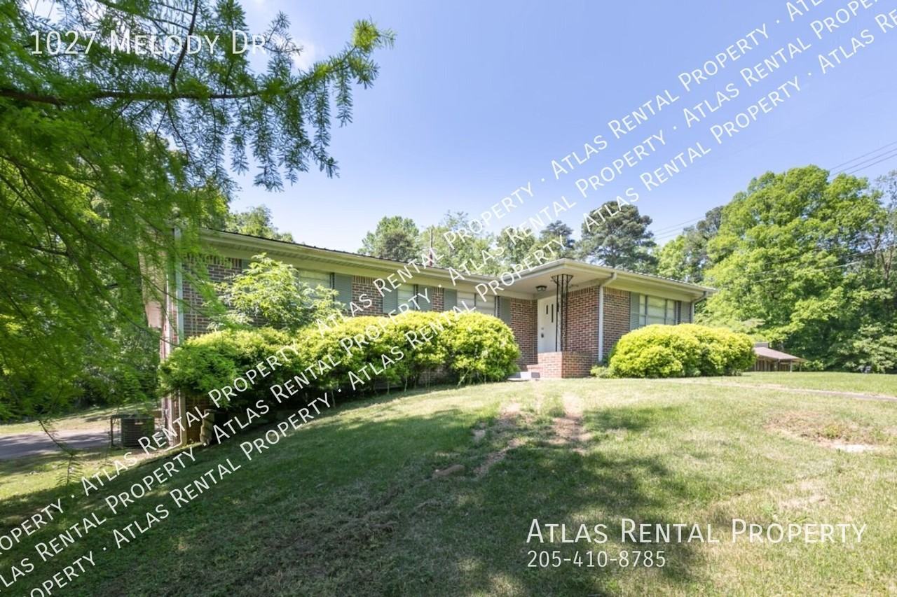 1027 Melody Dr - Photo 3 of 43