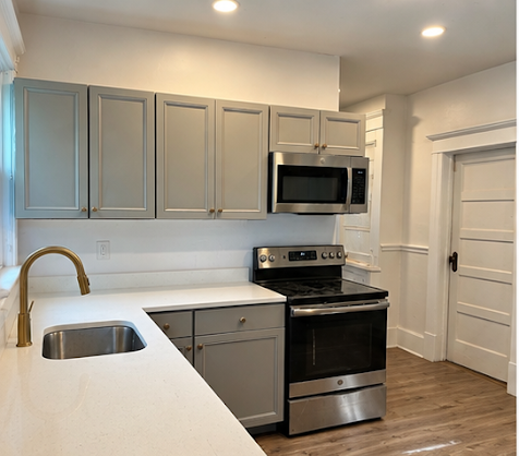 77 S Pine Ave #2