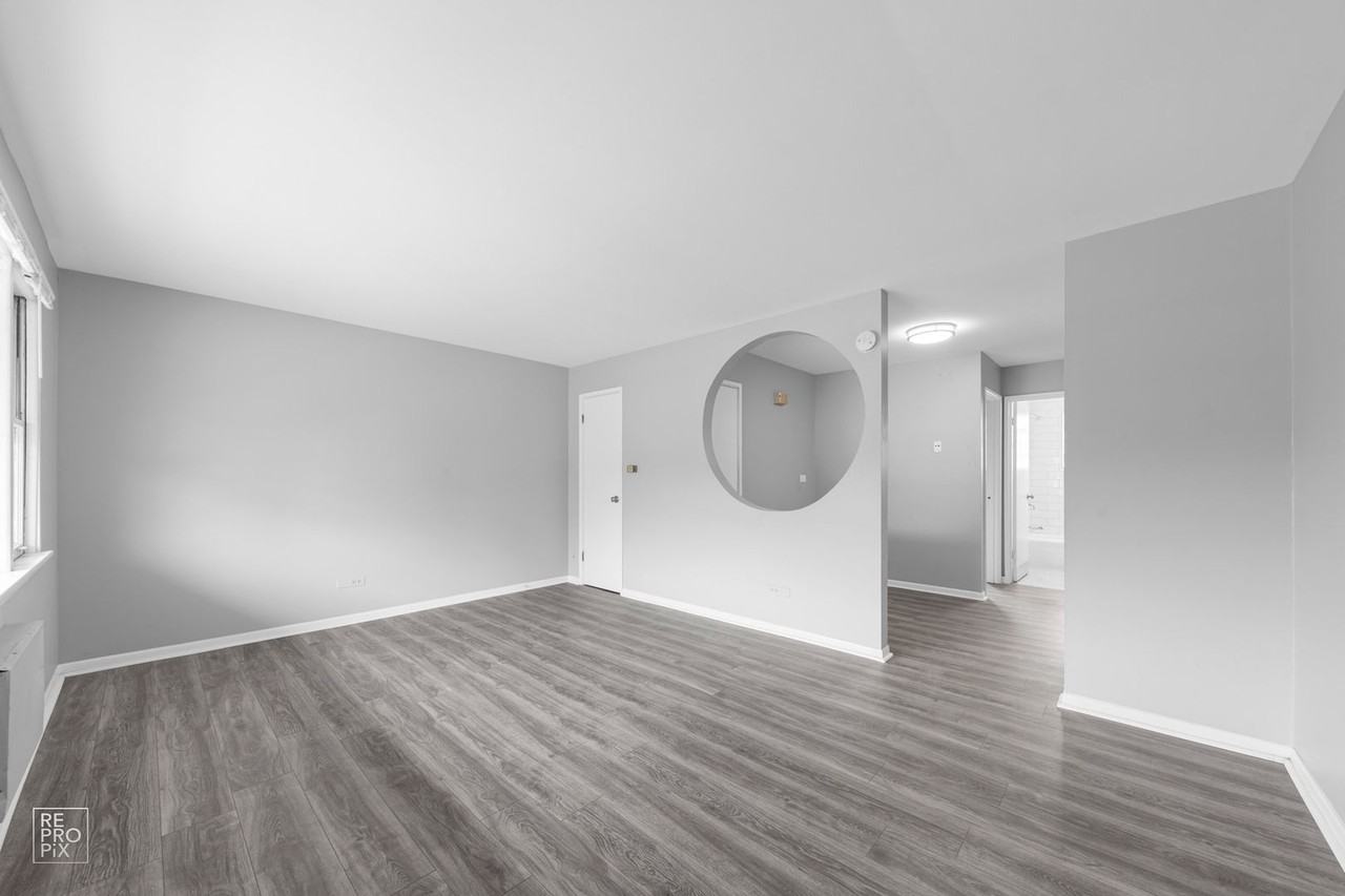 2600 S 59th Ave #5 - Photo 5 of 9