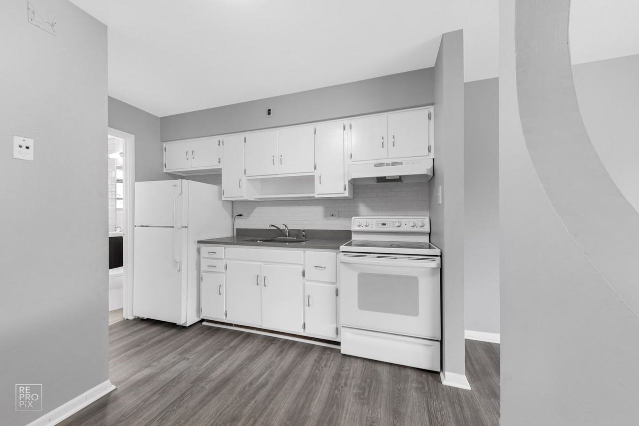 2600 S 59th Ave #5 - Photo 6 of 9