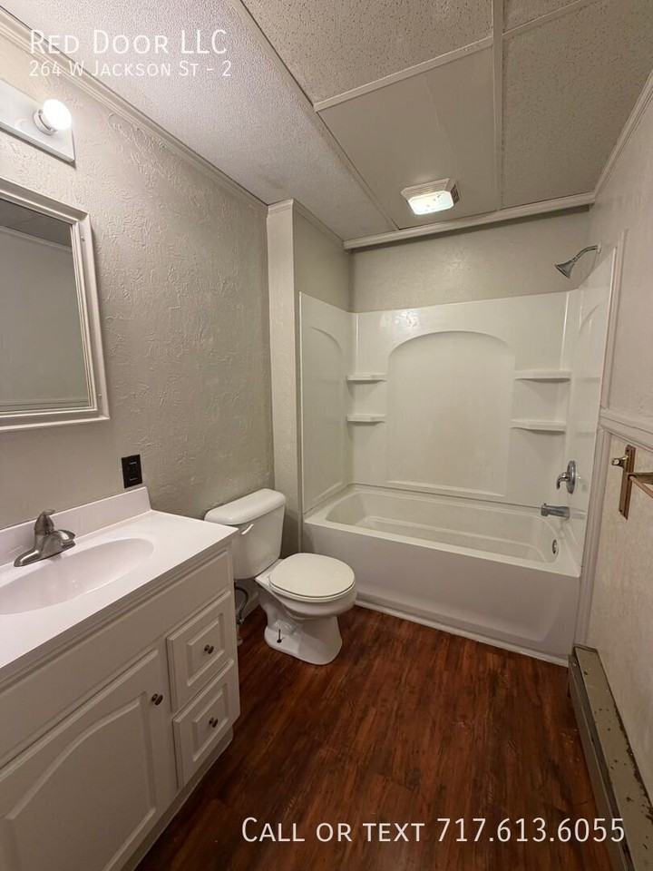 264 W Jackson St #2 - Photo 6 of 13