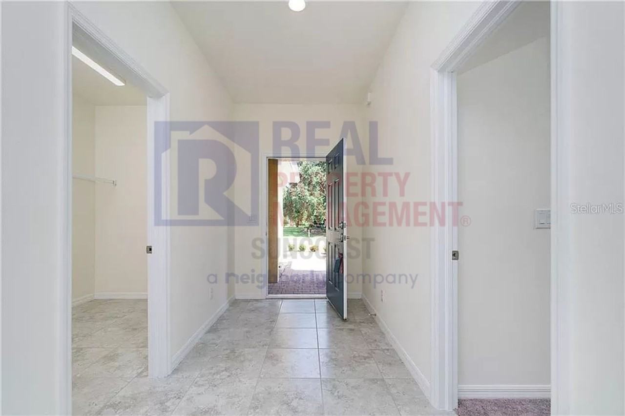 351 Sweetwater Dr - Photo 4 of 23