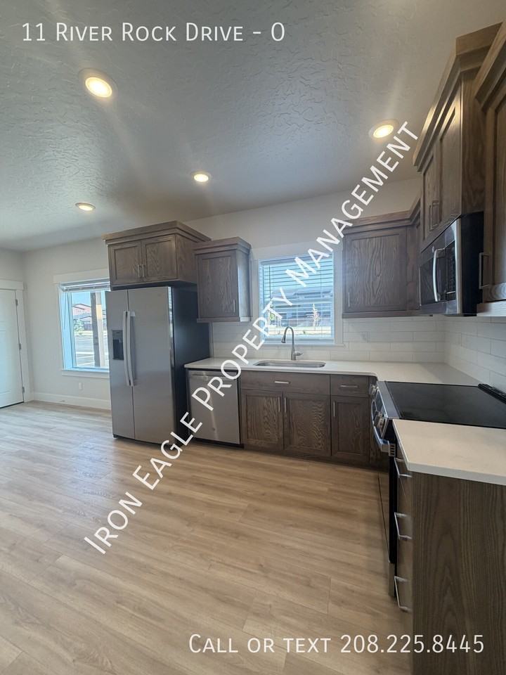 11 River Rock Drive - O - Photo 2 of 23
