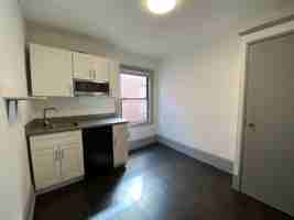 featured image of 1010 Bush St