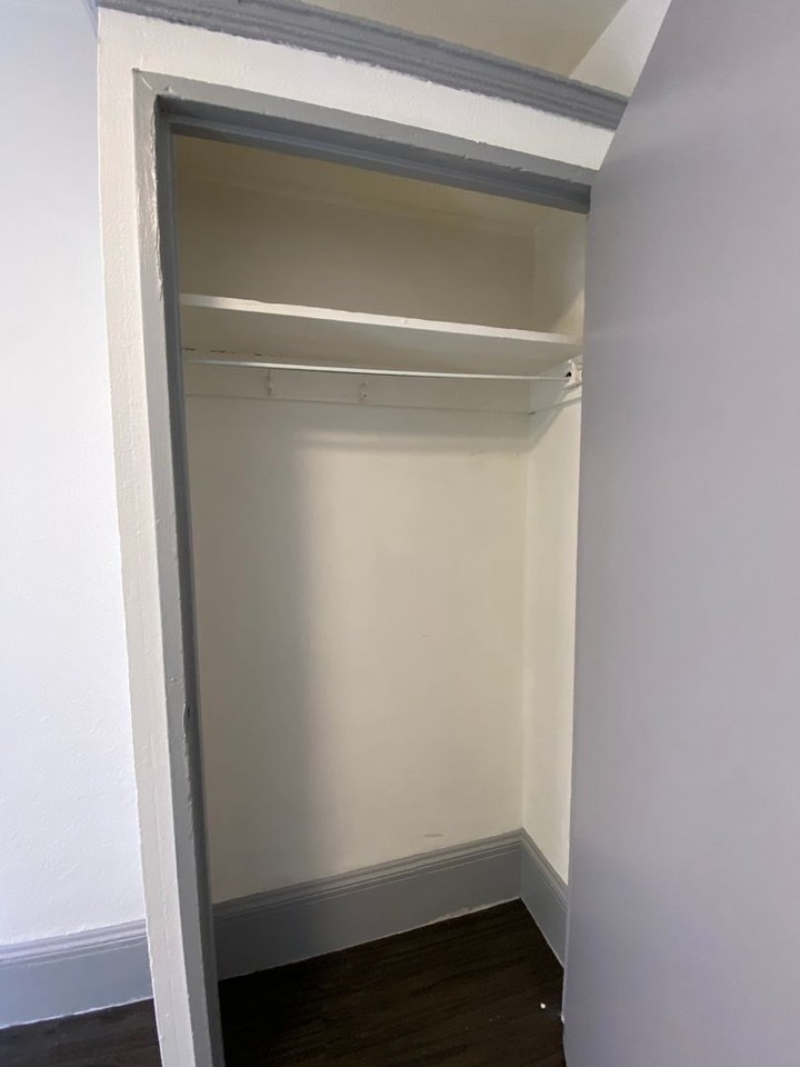 1010 Bush Street - Photo 3 of 17