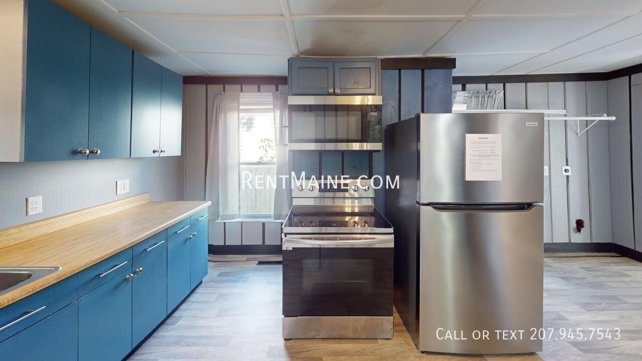 137 Grove St - Photo 2 of 14