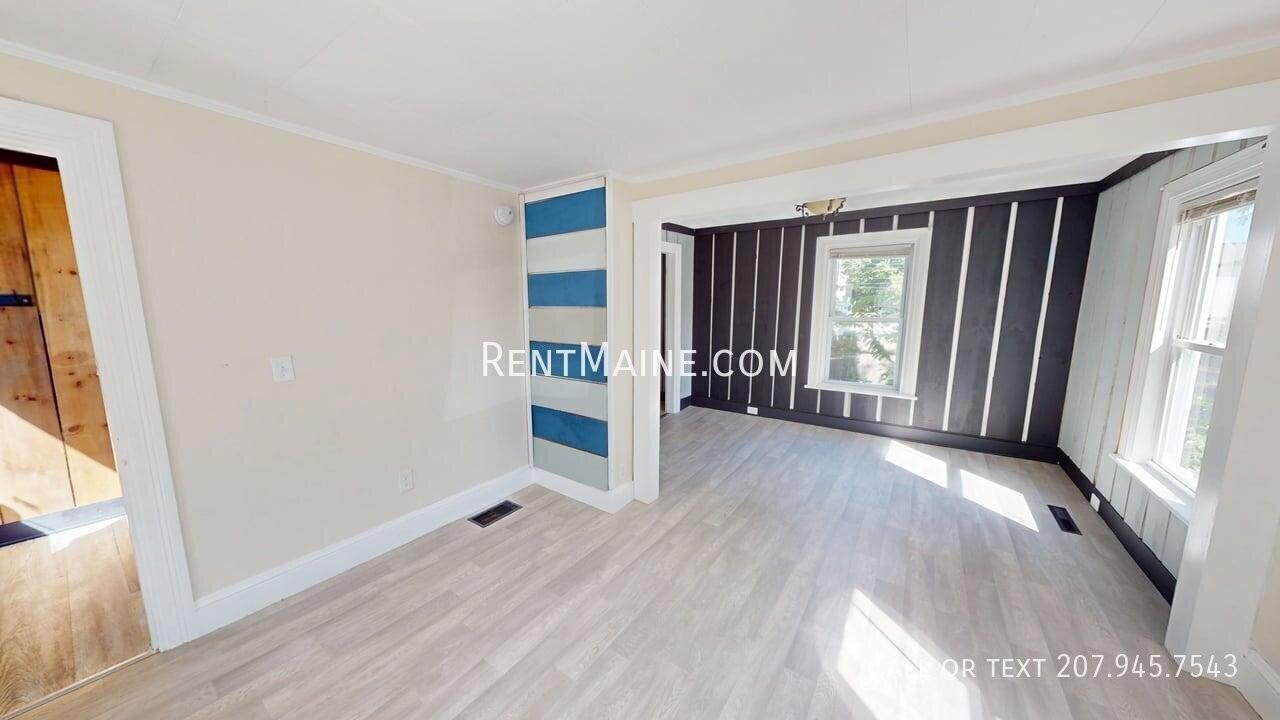137 Grove St - Photo 6 of 14